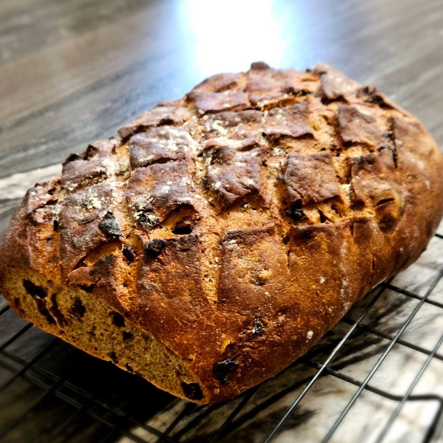 Fig and prune country bread